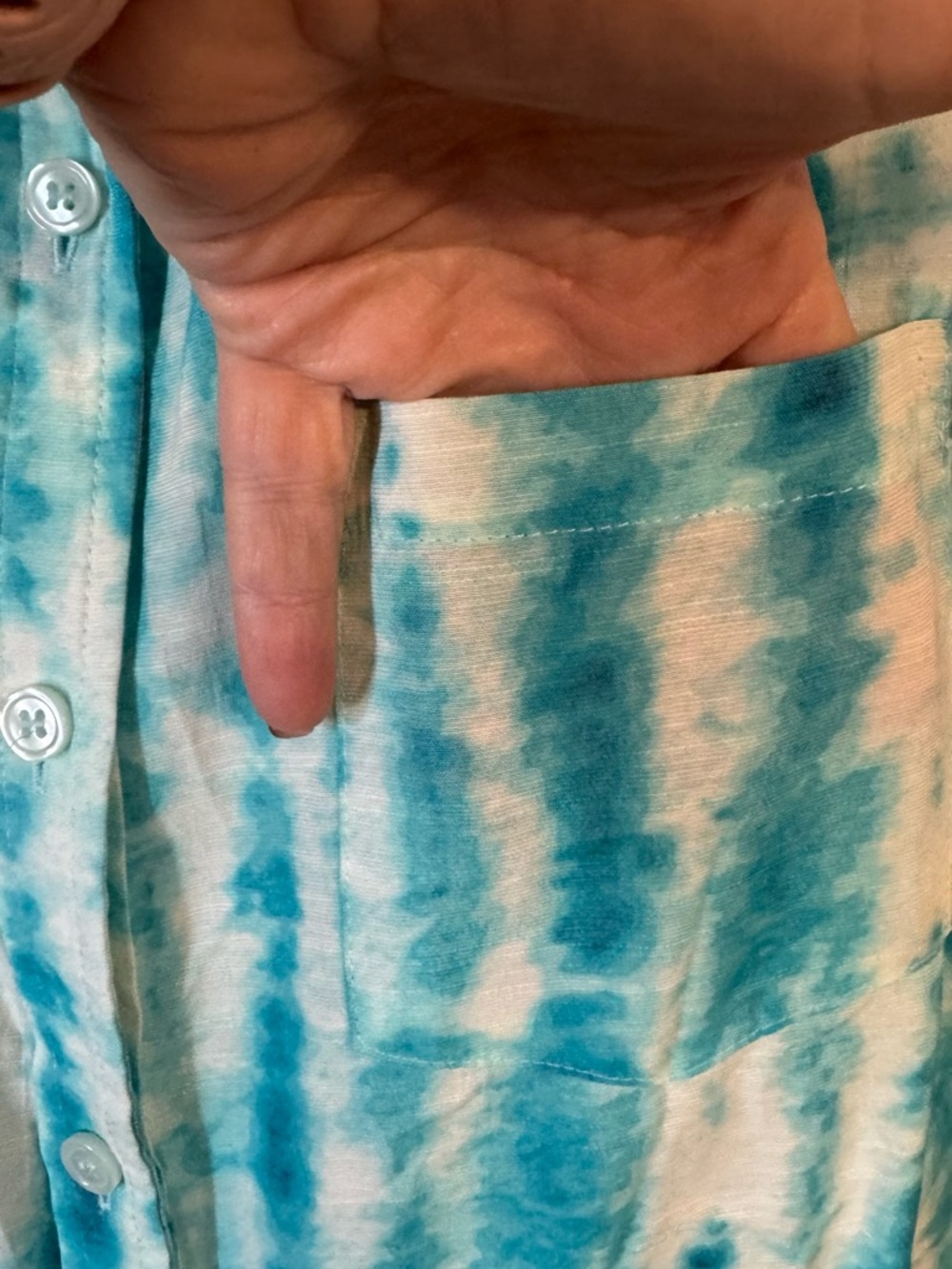 Catherine's Teal/White Tie-Dye Sleeveless Button Front Top   PLUS: 1X   #13 - Picture 6 of 8